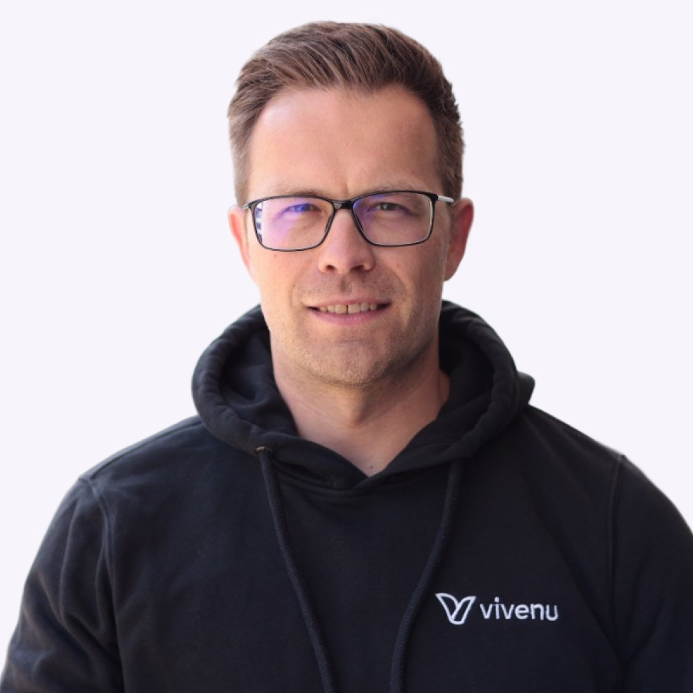 Headshot of Steffen Pyka, VP of Finance and HR at Vivenu