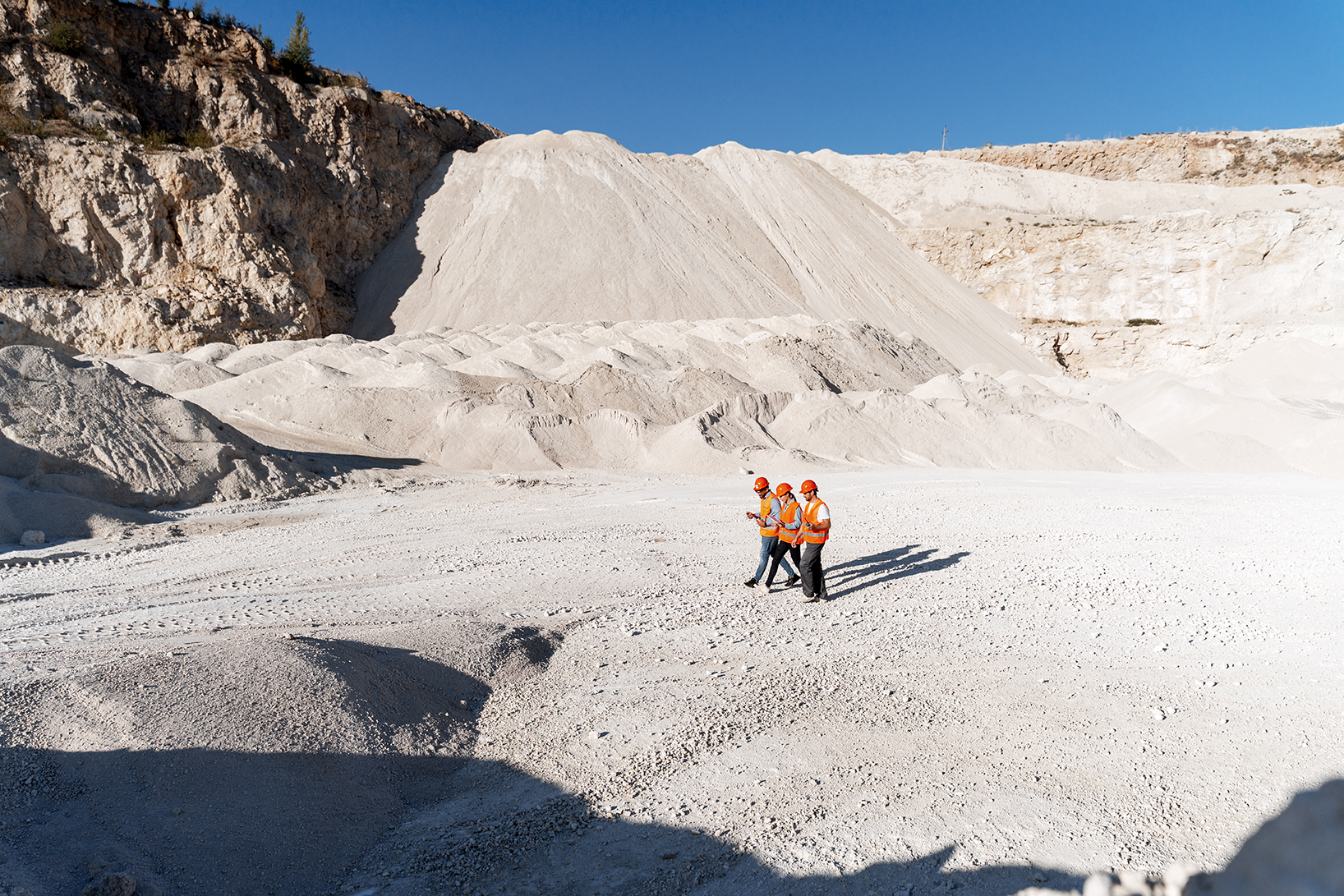 US-Australia $8.5B Critical Minerals Partnership 2025
