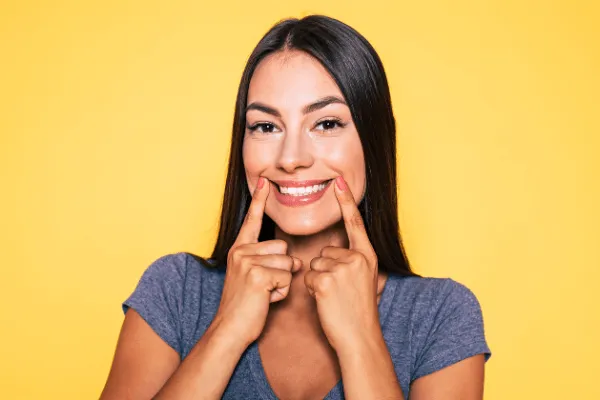 estetyczna-odbudowa-zebow-flow-injection