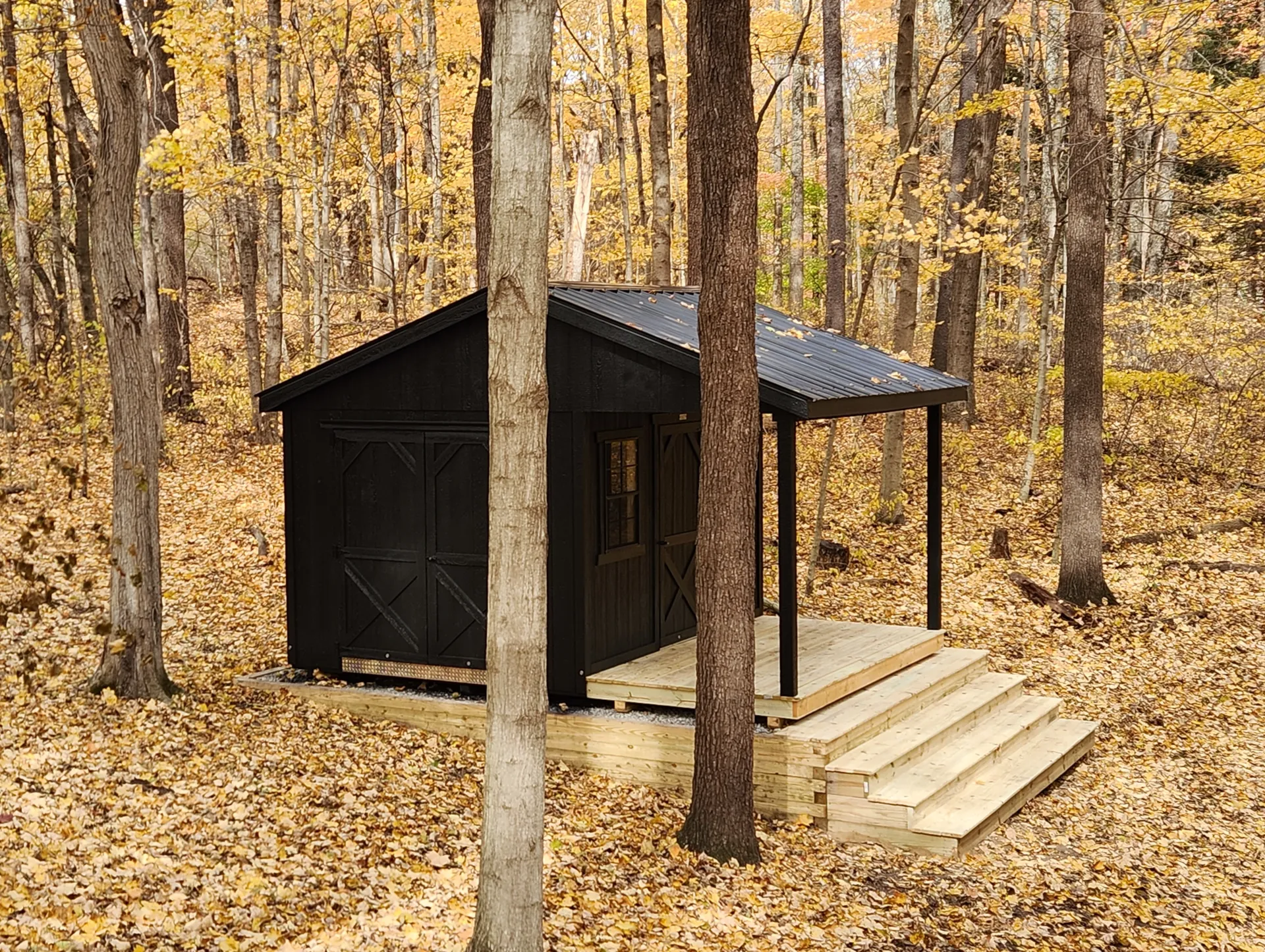 Why Fall Is the Best Time to Buy a Shed in Ohio
