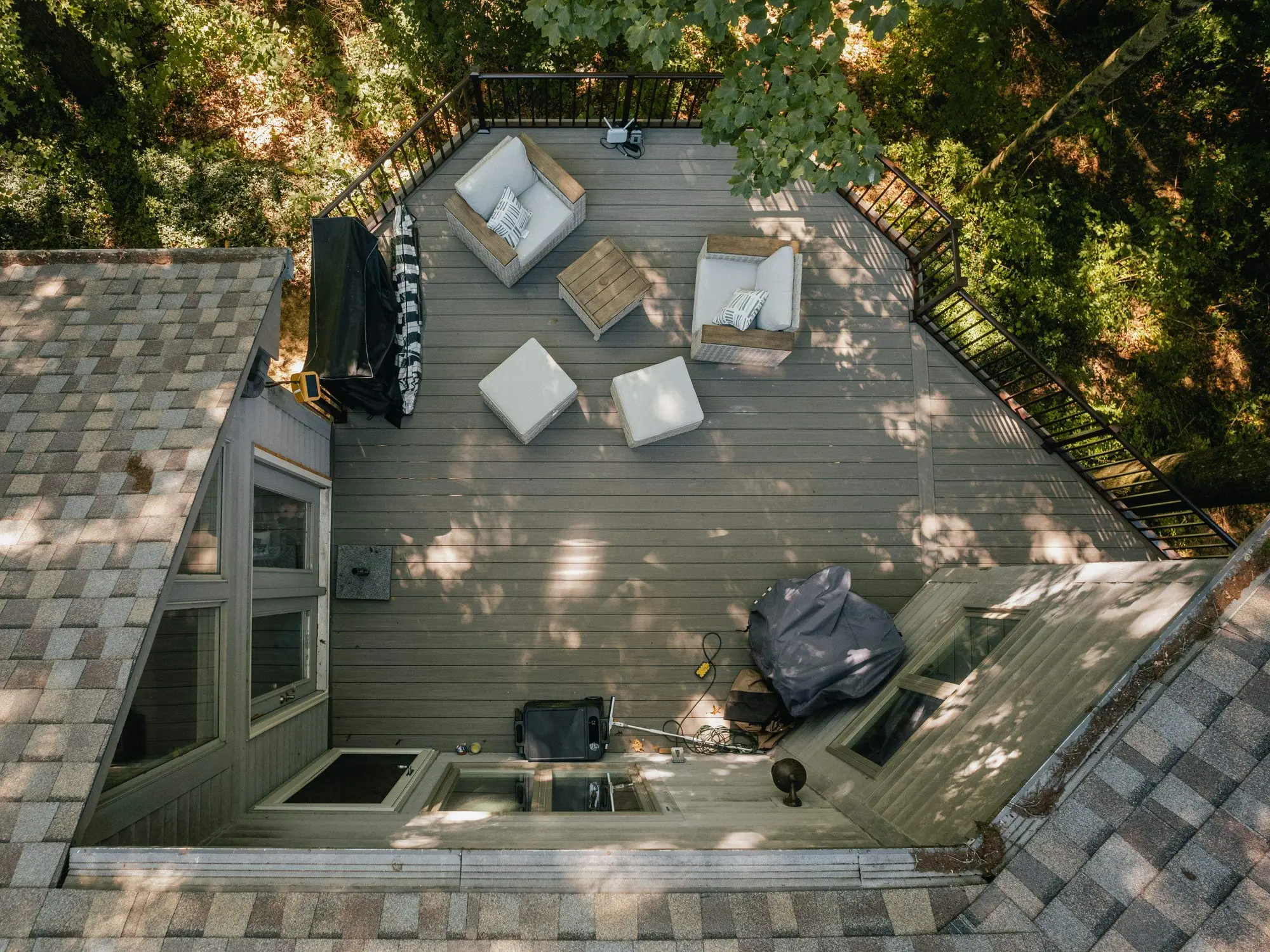 Castle, Emily Deck - Photo