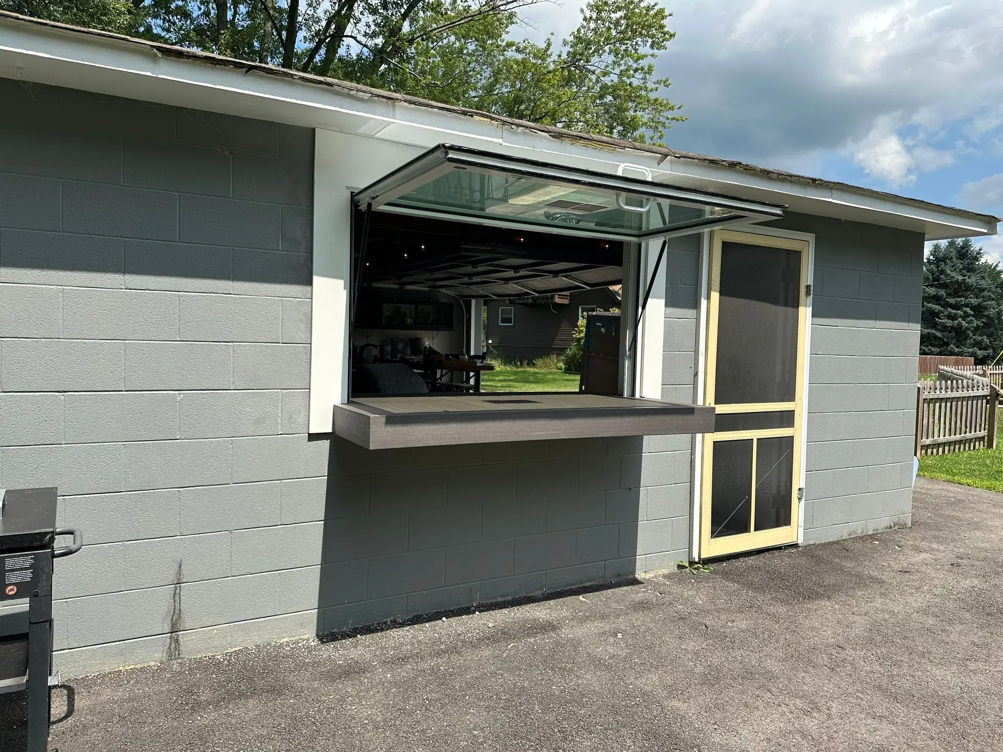 Agler, Brian. Garage Window - Photo
