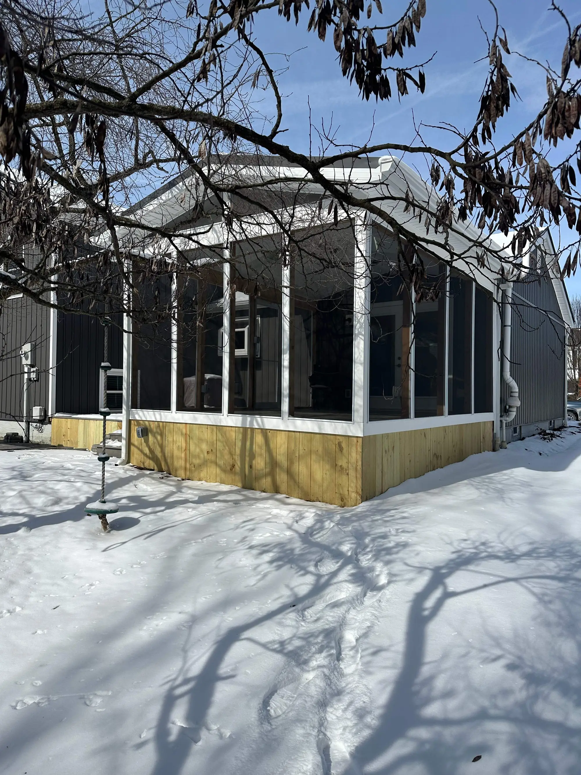 Fix, Screened Porch - Photo