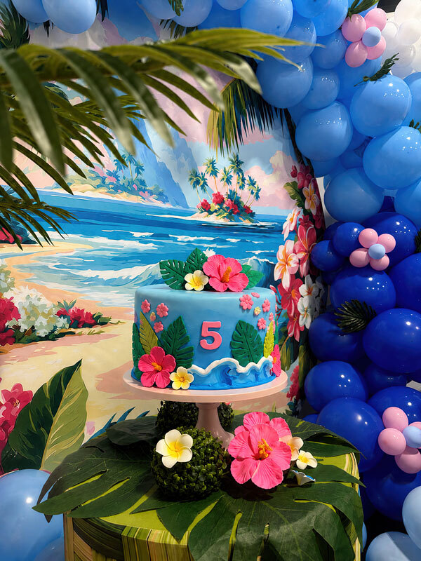 Either cake or cupcakes included with package