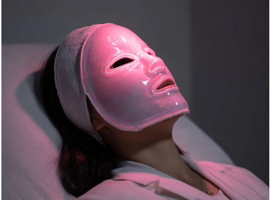 Skincare Professionals: Keep Your Clients Coming Back With Light Therapy Treatments That Work