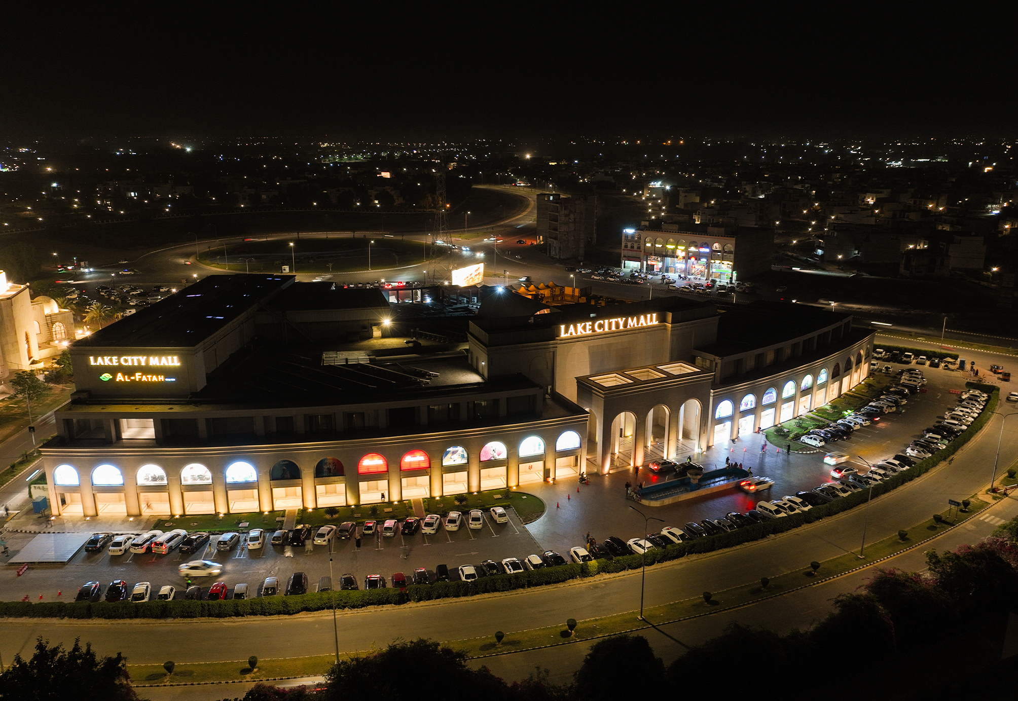 How Lake City Mall is Reshaping the Modern Mall Experience
