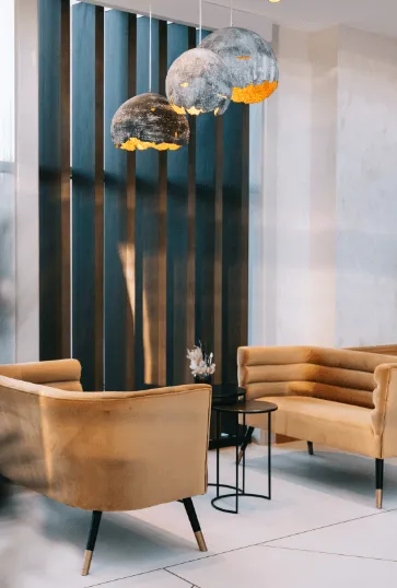 Canapé beige Hôtel Chais Monnet & Spa Cognac