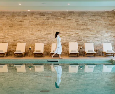 Piscine pour se détendre Hôtel Chais Monnet & Spa Cognac