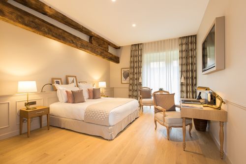 Deluxe room with work area Hotel Chais Monnet & Spa Cognac
