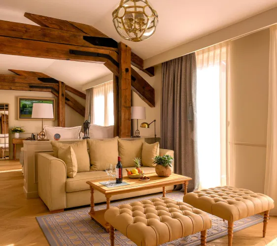 Bedroom with bed Hotel Chais Monnet & Spa Cognac