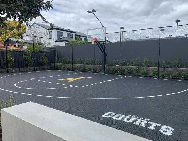 Lares Homes Display (SA)