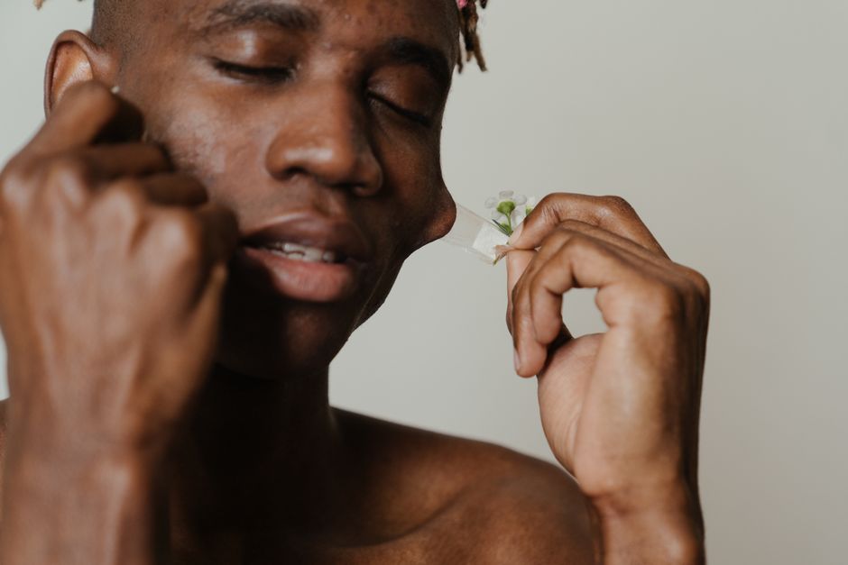 Does Ice Help Acne? Here's What Actually Works