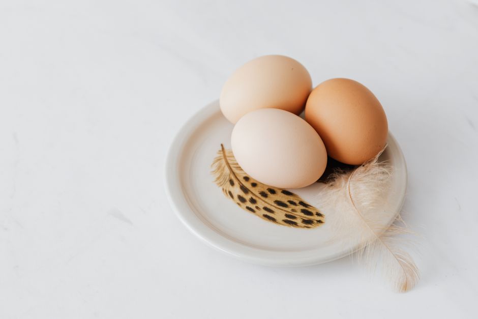 Do Eggs Cause Acne? What Science Actually Says