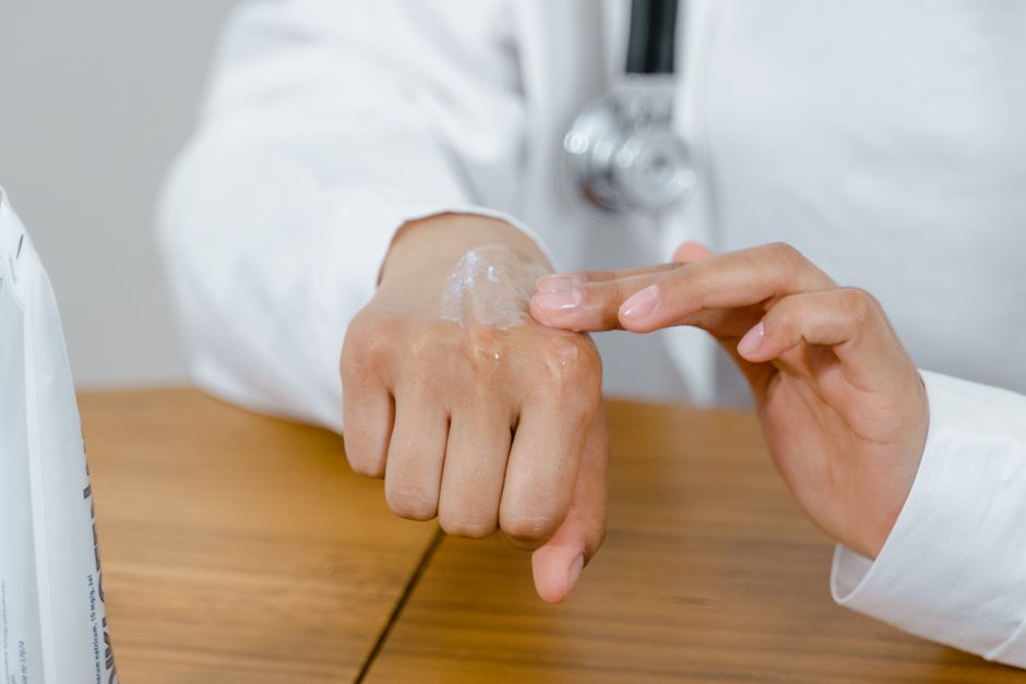 SPF for Eczema: Best Sunscreen for Sensitive Skin