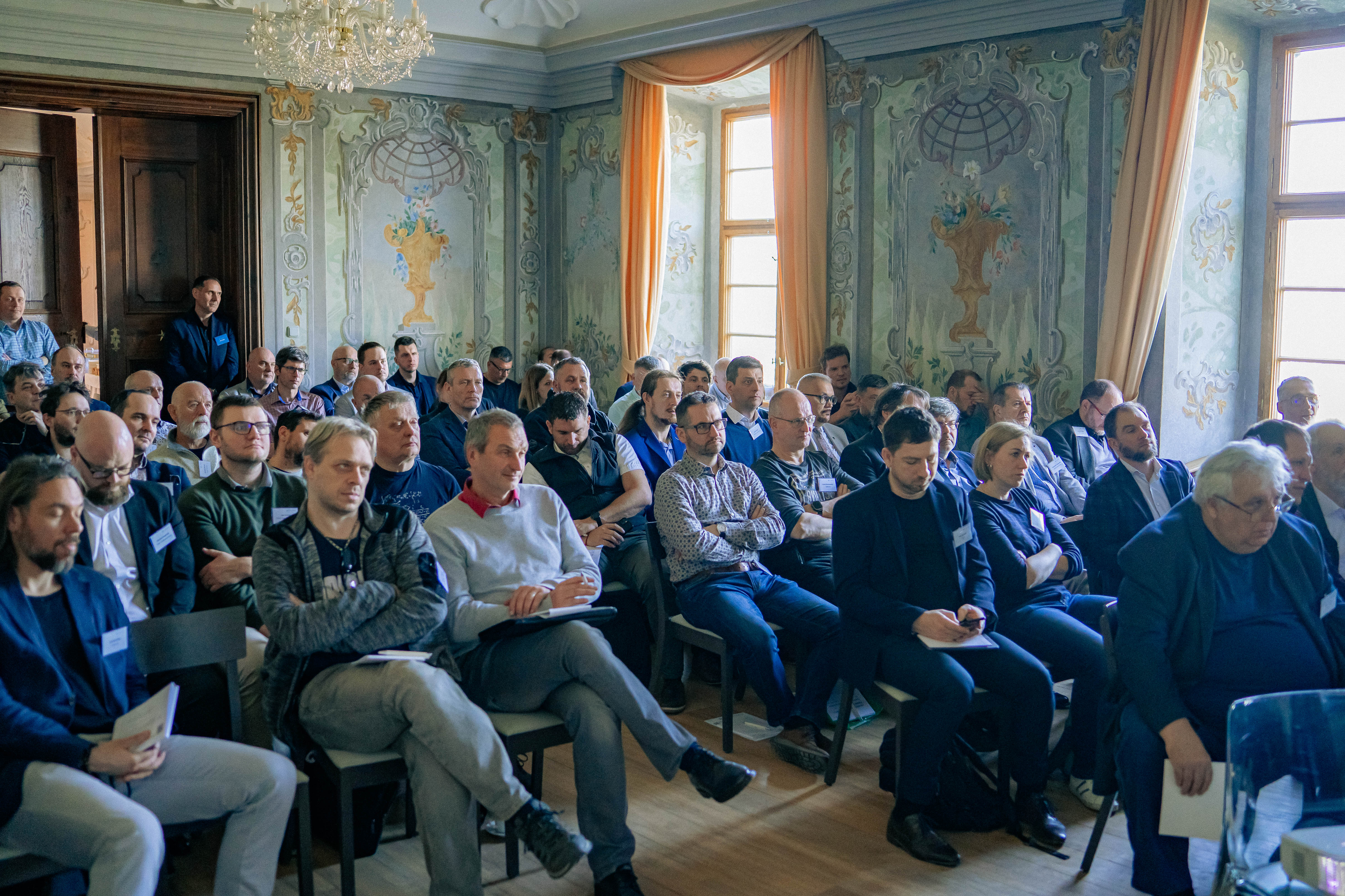 Over 100 energy professionals gathered at the second FLOWBOX Energy Intelligence Forum. Microgrids, battery storage, community energy and ISO 50001 in practice.