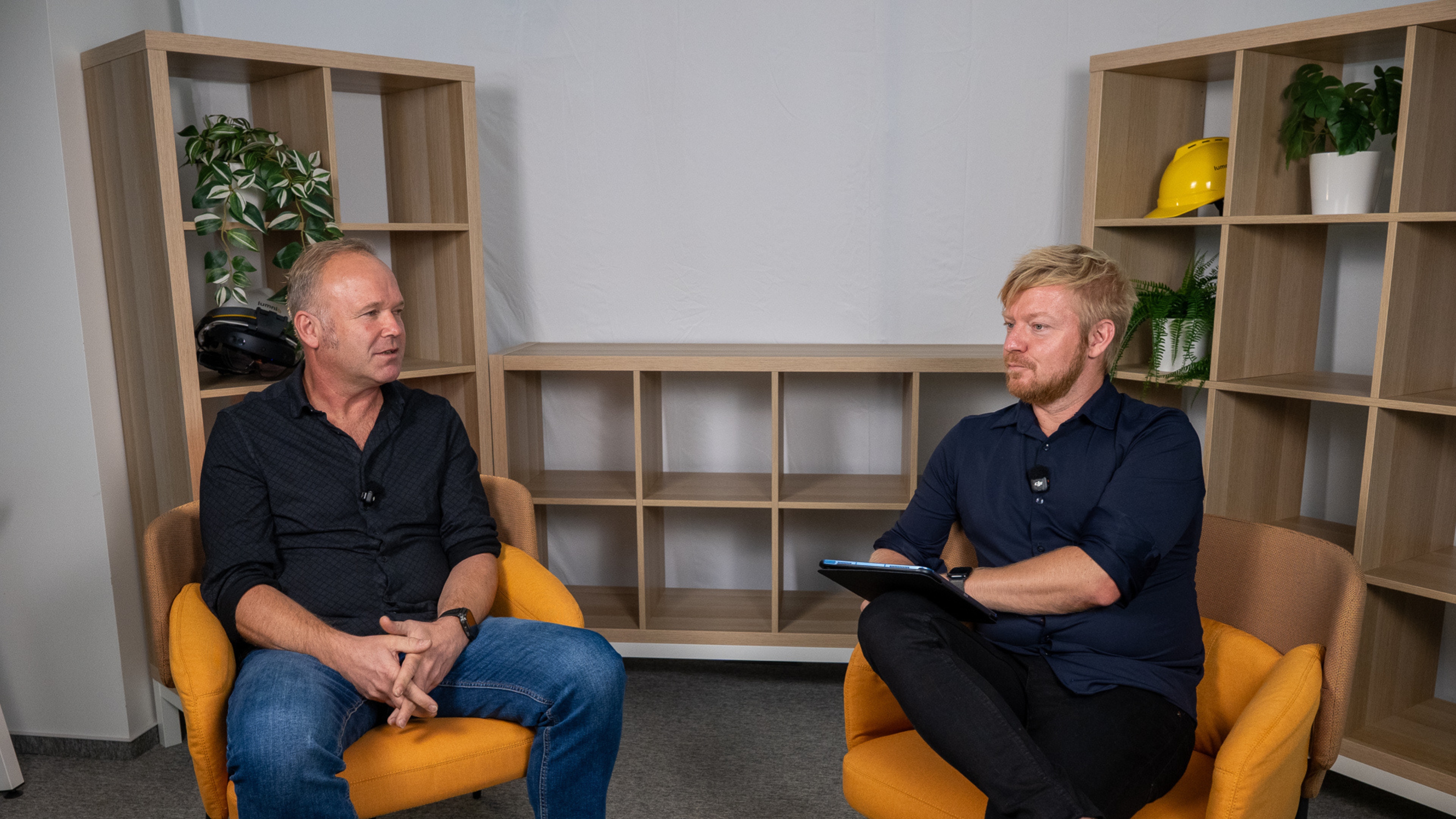 Jan Denemark z FLOWBOX zve na Smart Industry 2026. Pusťte si videopodcast o řízení energií a napište si o kód na vstupenku s 20% slevou.