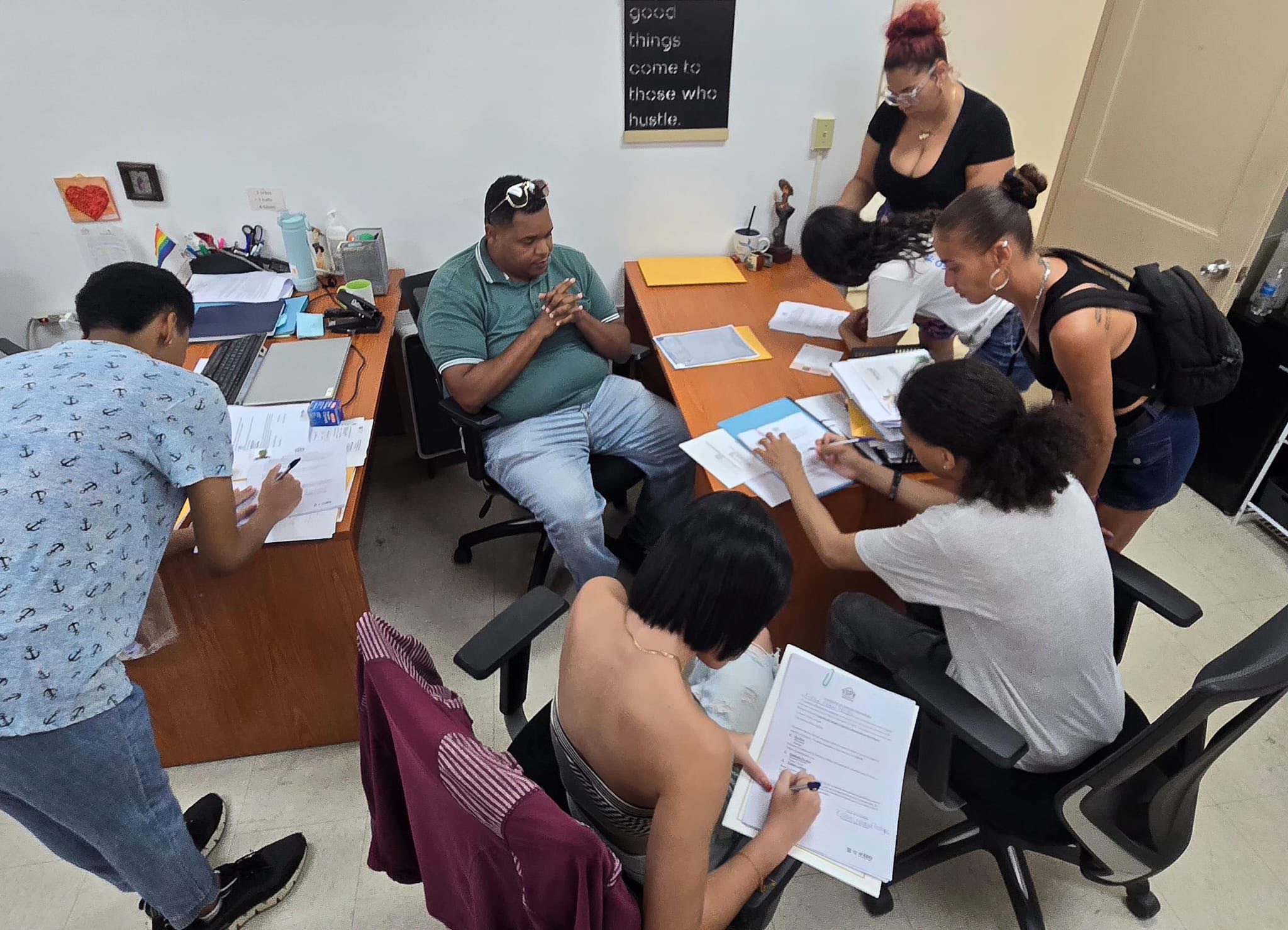 Jóvenes del Área 1 de AVP Aprovechan el Verano Trabajando - Foto 2