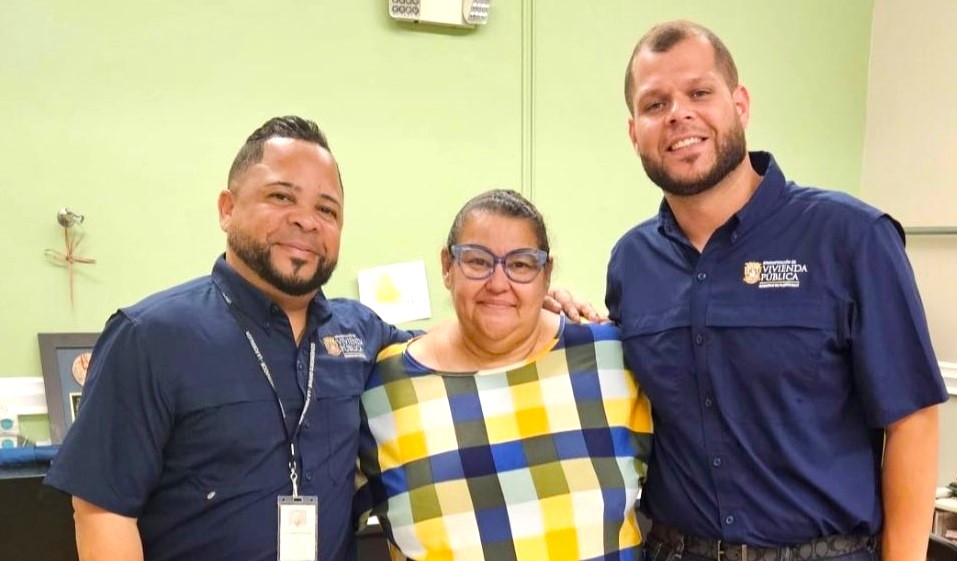 Administrador de AVP Visita Dos Proyectos de Mayagüez Foto 7