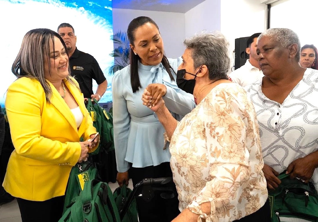 Departamento de la Vivienda y su Administración de Vivienda Pública, Auspician Adiestramiento de Manejo de Emergencias Foto 18