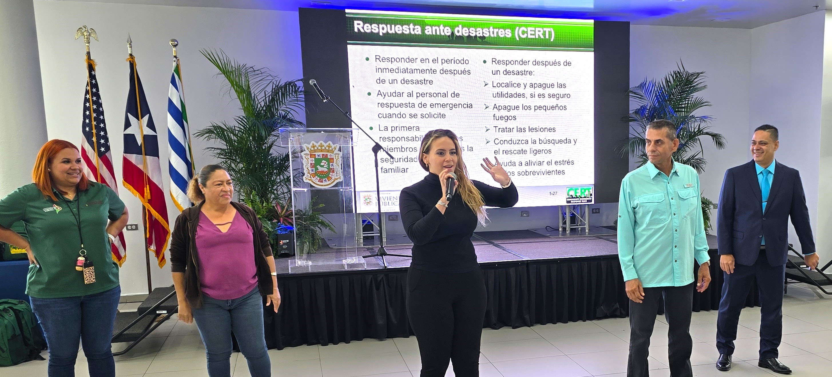 Departamento de la Vivienda y su Administración de Vivienda Pública, Auspician Adiestramiento de Manejo de Emergencias Foto 7