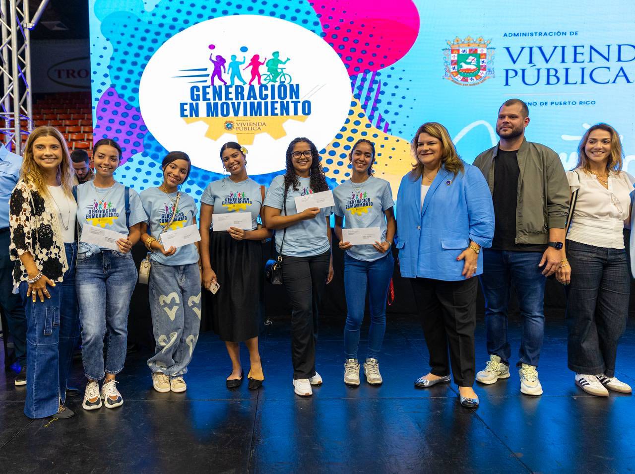 Gobernadora Reconoce Trabajo de Jóvenes - Foto 8