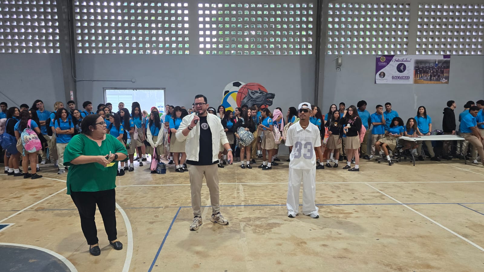 Vivienda y AVP Reciben Estudiantes en su Primer Día de Clases - Foto 7