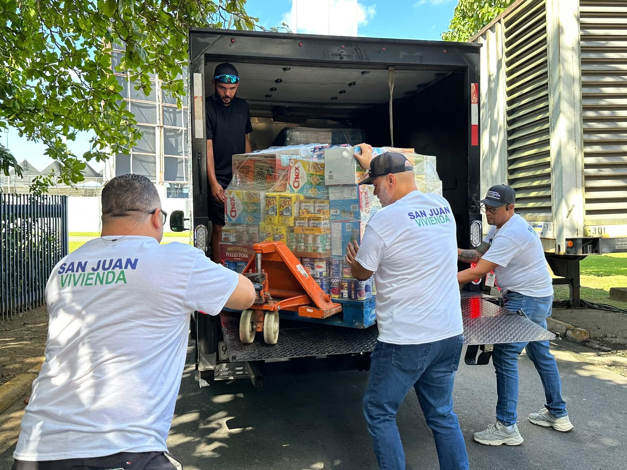 Departamento de la Vivienda Se Une a Esfuerzos de Ayuda a Jamaica - Foto 9