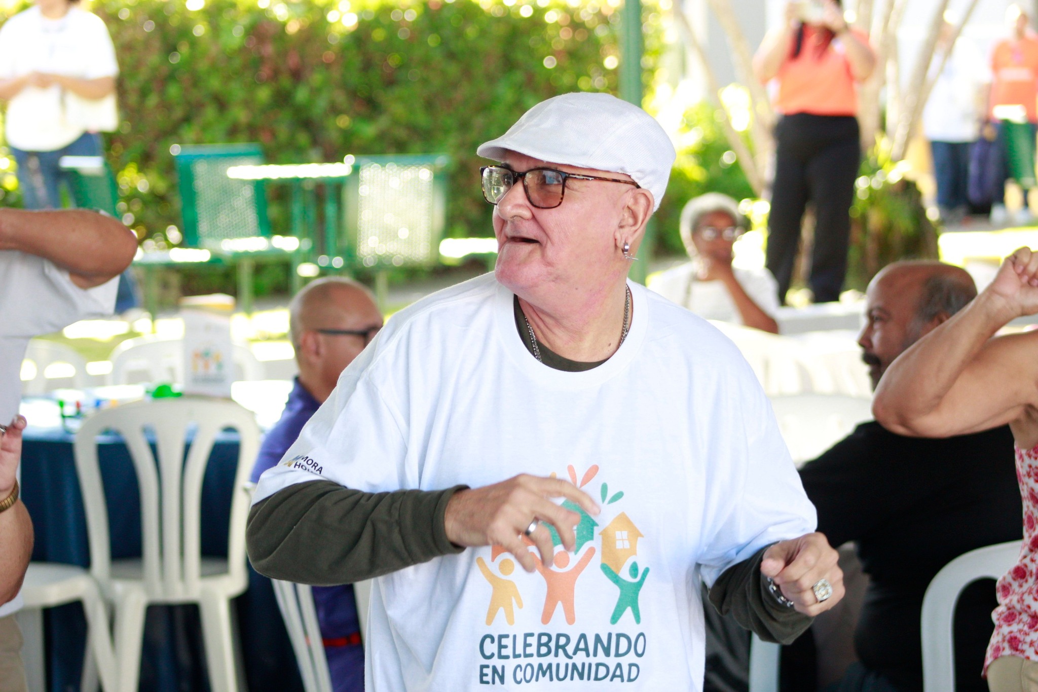 Apoyando a Personas Sin Hogar - Foto 7