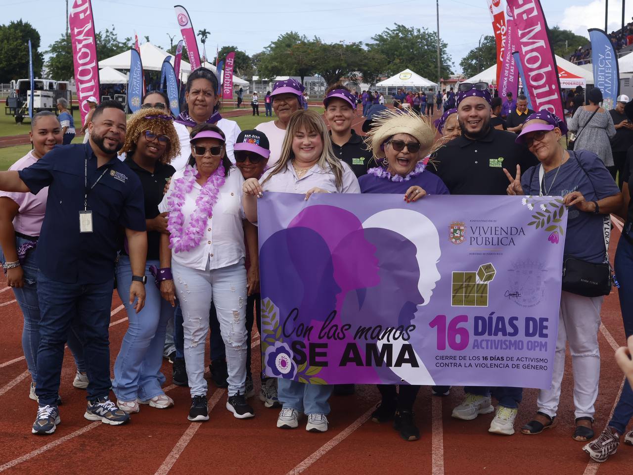 Con las manos se ama - Foto 1