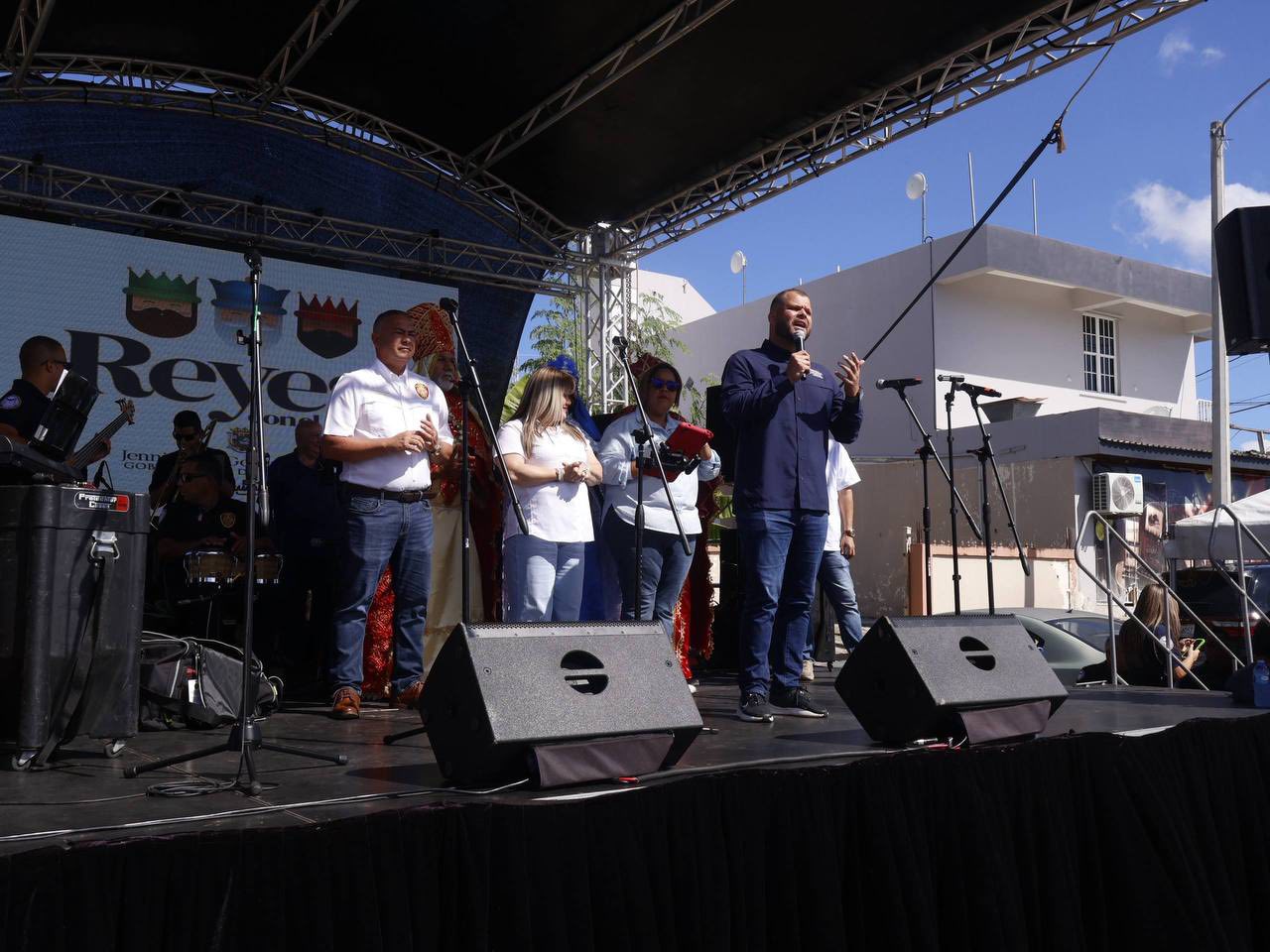 Entregan Juguetes en Patillas - Foto 5