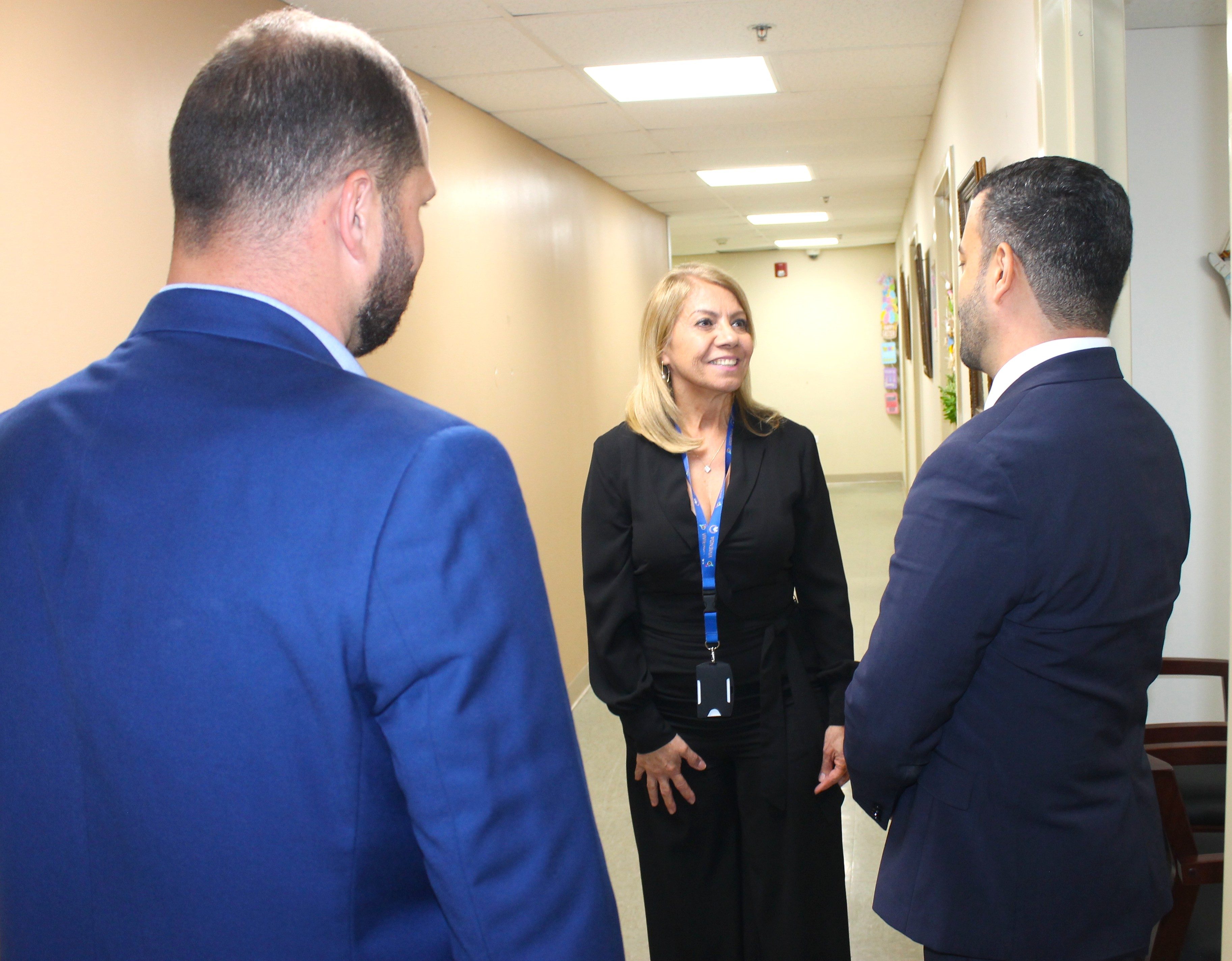 Secretario Interino de Vivienda Inicia Trabajos - Foto 17