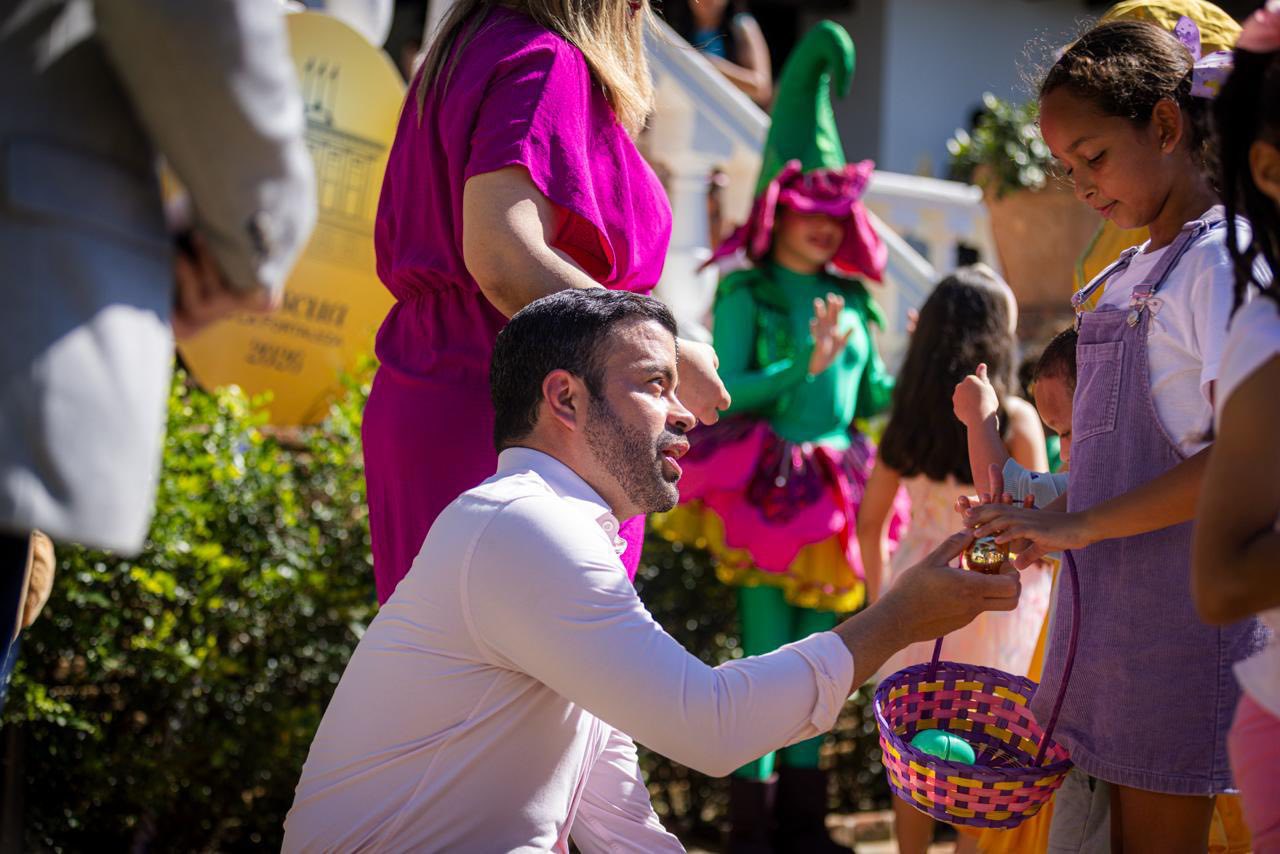 Niños de Residenciales Públicos son Recibidos en La Fortaleza con Motivo de la Pascua Florida - Foto 1