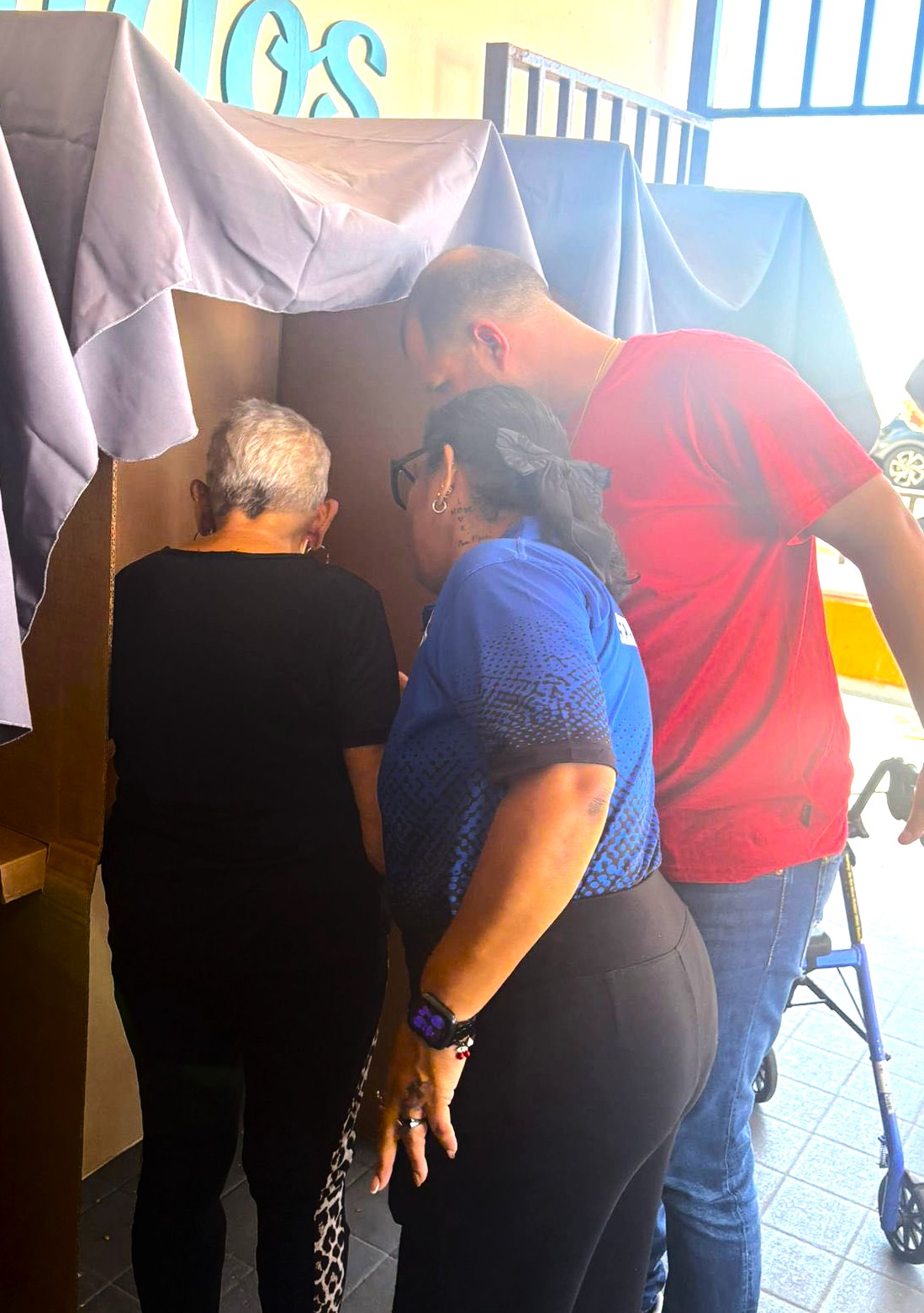 Administrador de AVP Participa en Elecciones de Consejo de Residentes en Lloréns Torres - Foto 3