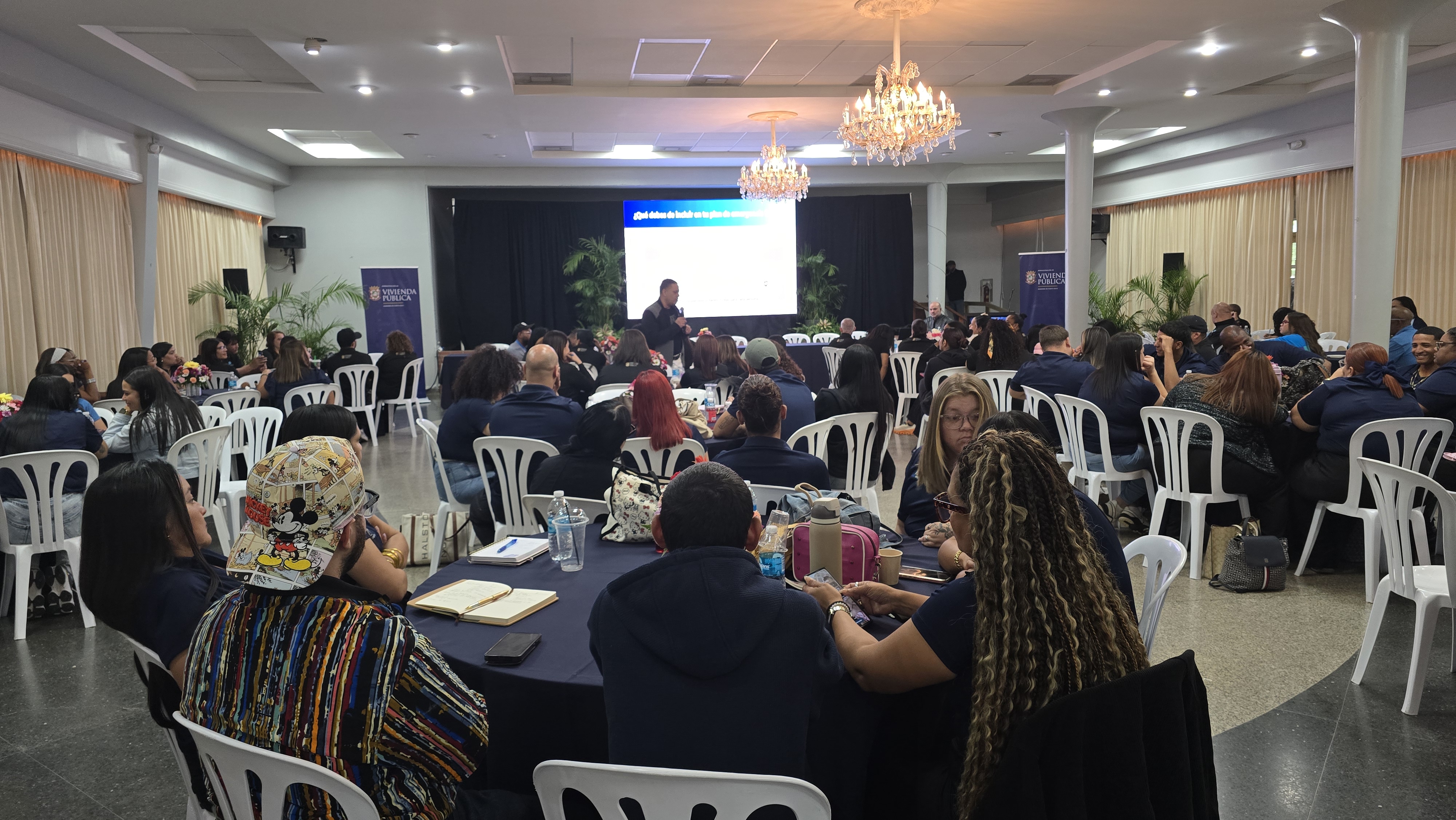 Continuan Adiestramientos a Personal de Agentes Administradores - Foto 4