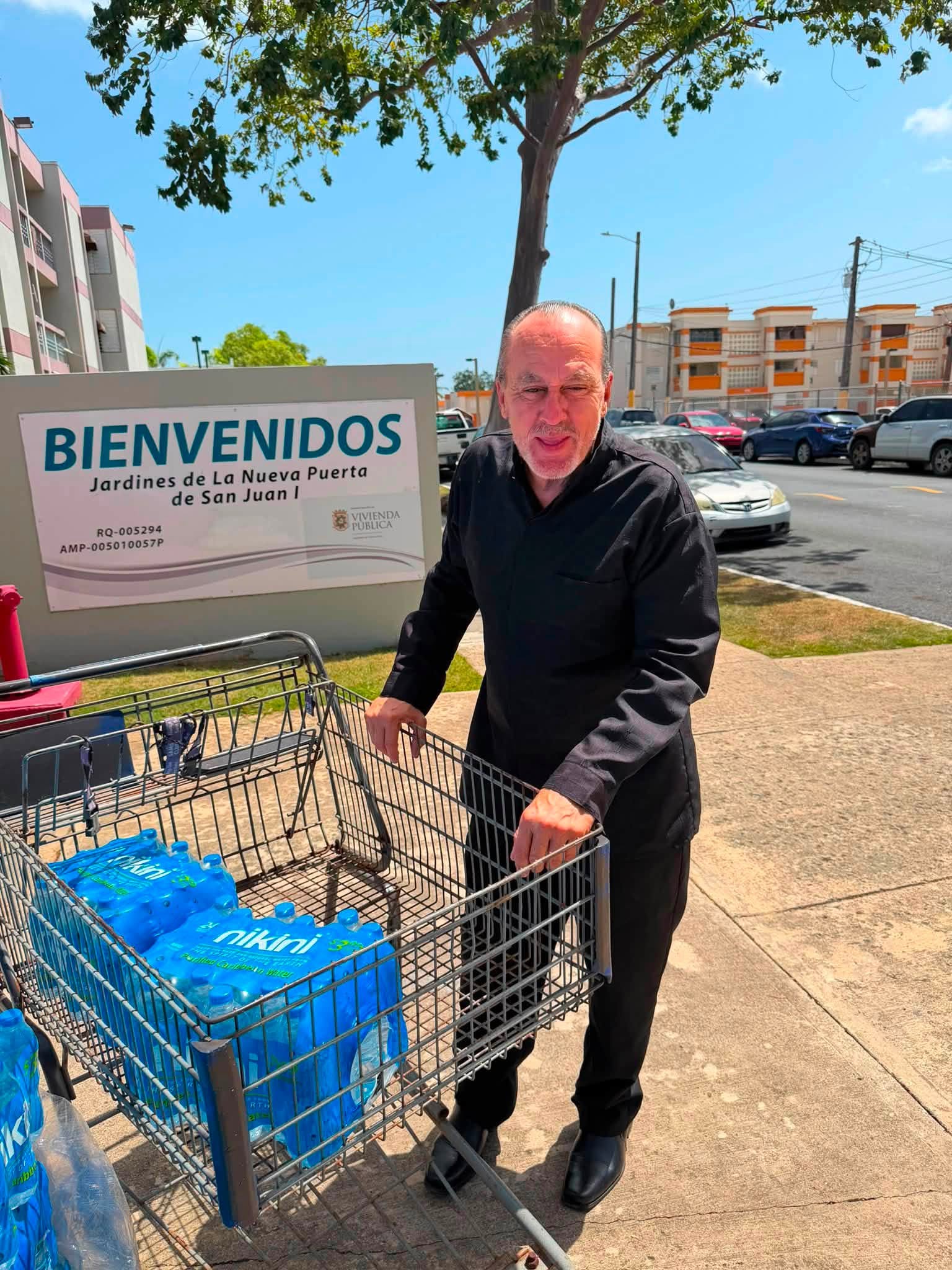 Unidos a Residentes Afectados por Falta de Agua - Foto 5