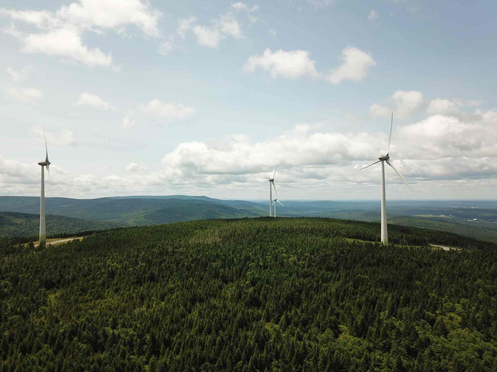 Capstone explore la faisabilité d’un projet éolien à Saint-Jacques-le-Majeur-de-Wolfestown
