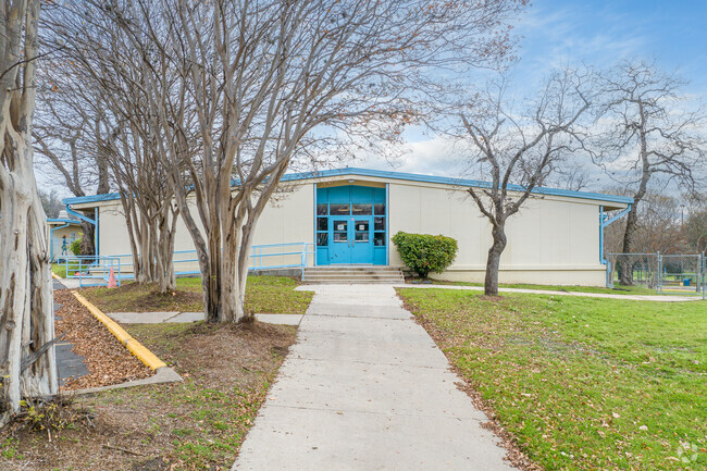 Oak Springs Elementary in Austin, TX