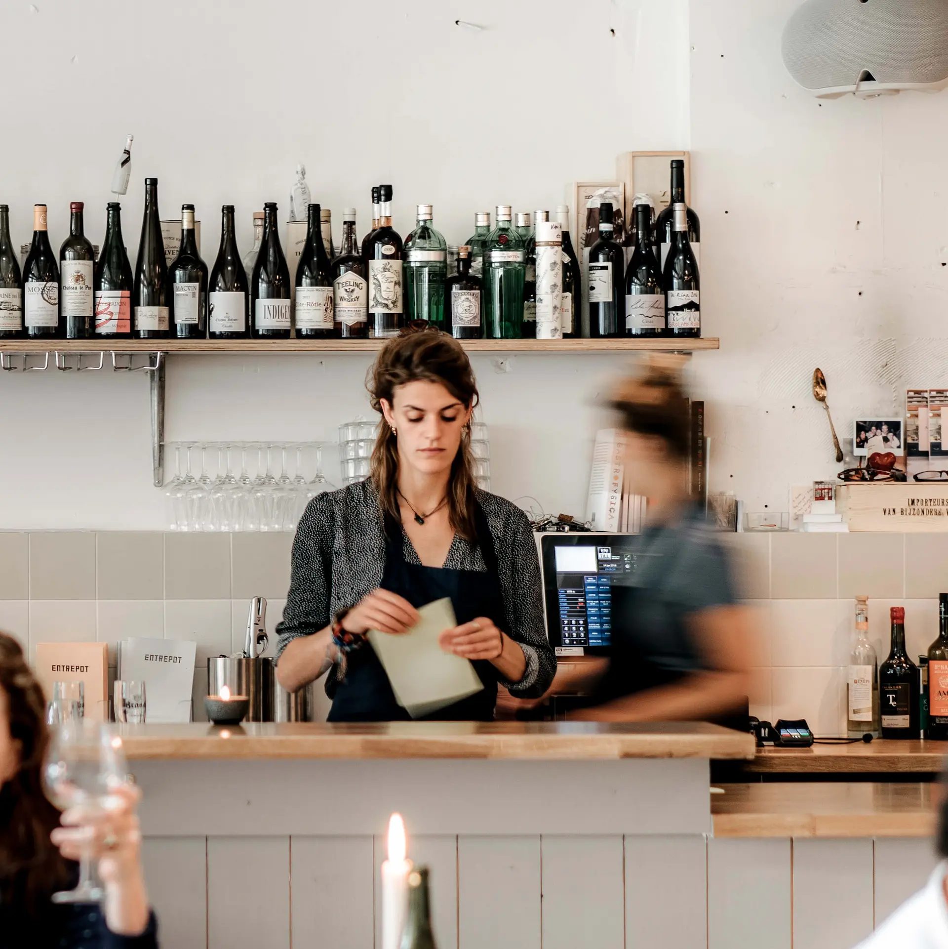 Manage inventory, deliveries and suppliers for your restaurant.