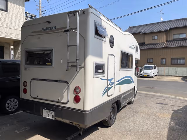 Corde-bunks Type-B RV 2WD Interior Japan RV Rental