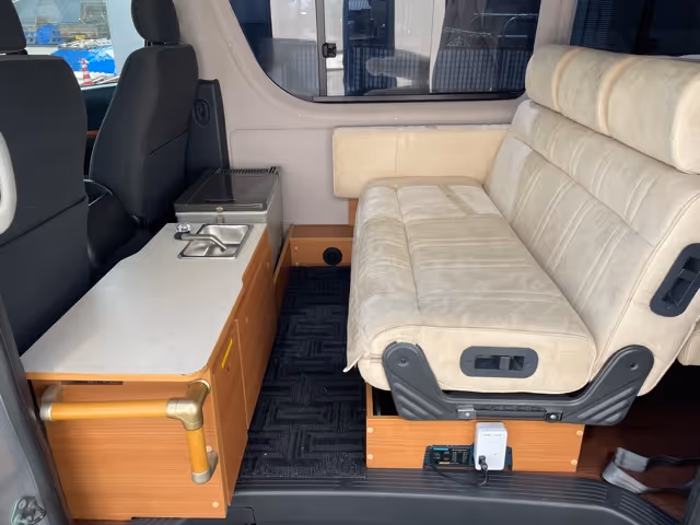 Hi-Ace Apollo Type A 4WD