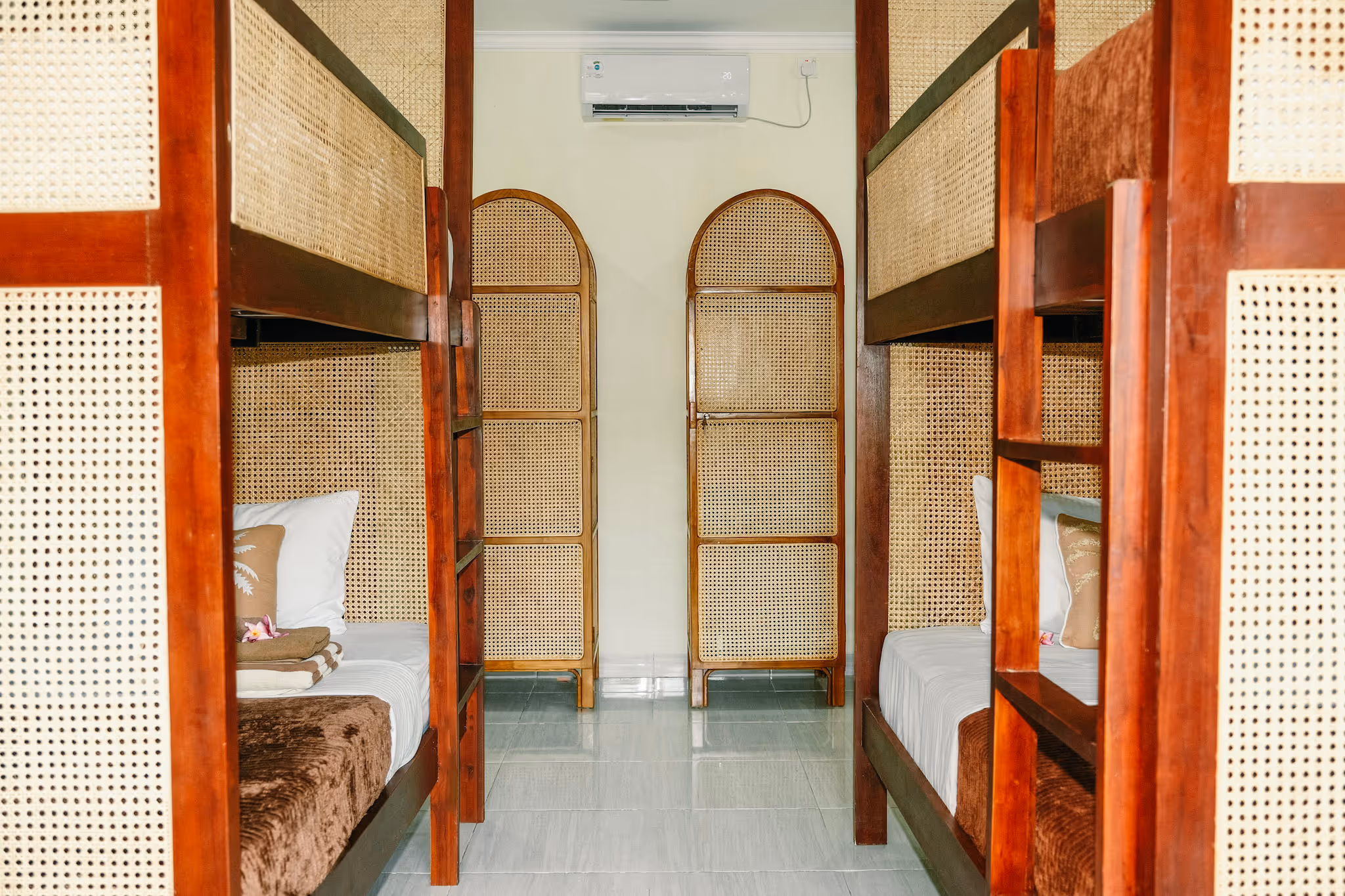 4 Bed Deluxe Dorm (female or mixed)