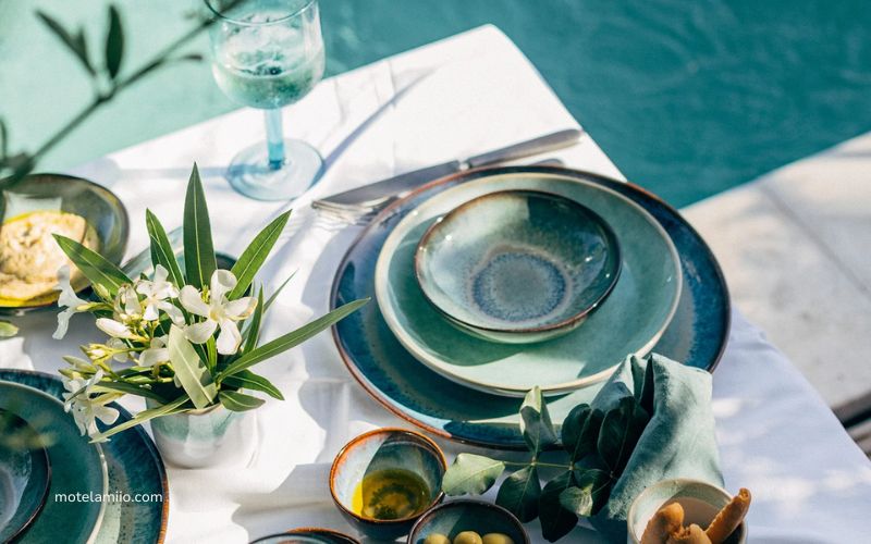 Motel a Miio ceramics with Mediterranean flair