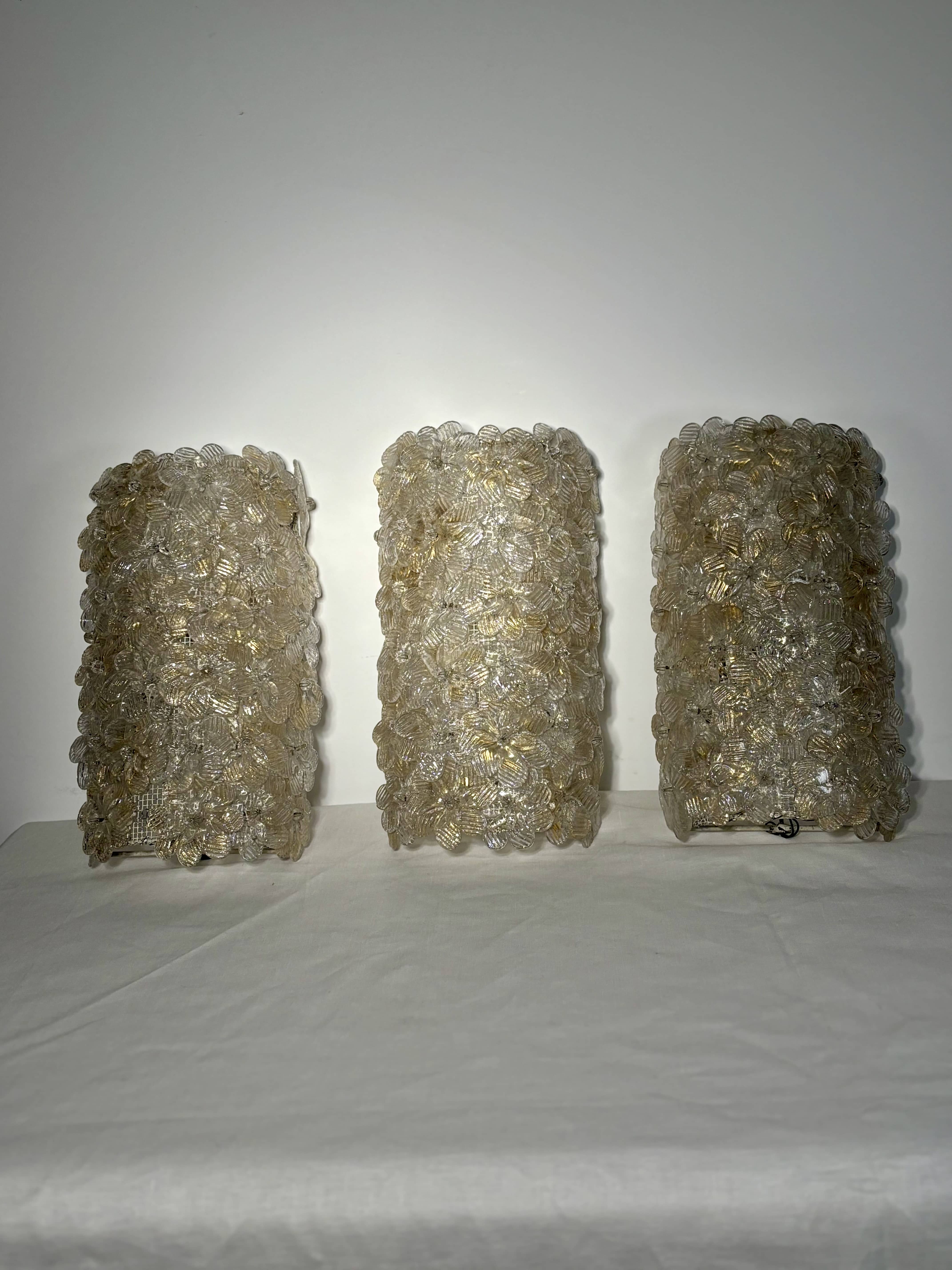 Trio d'appliques fleurs en verre de Murano et feuille d'or par Barovier & Toso, Italie 1970