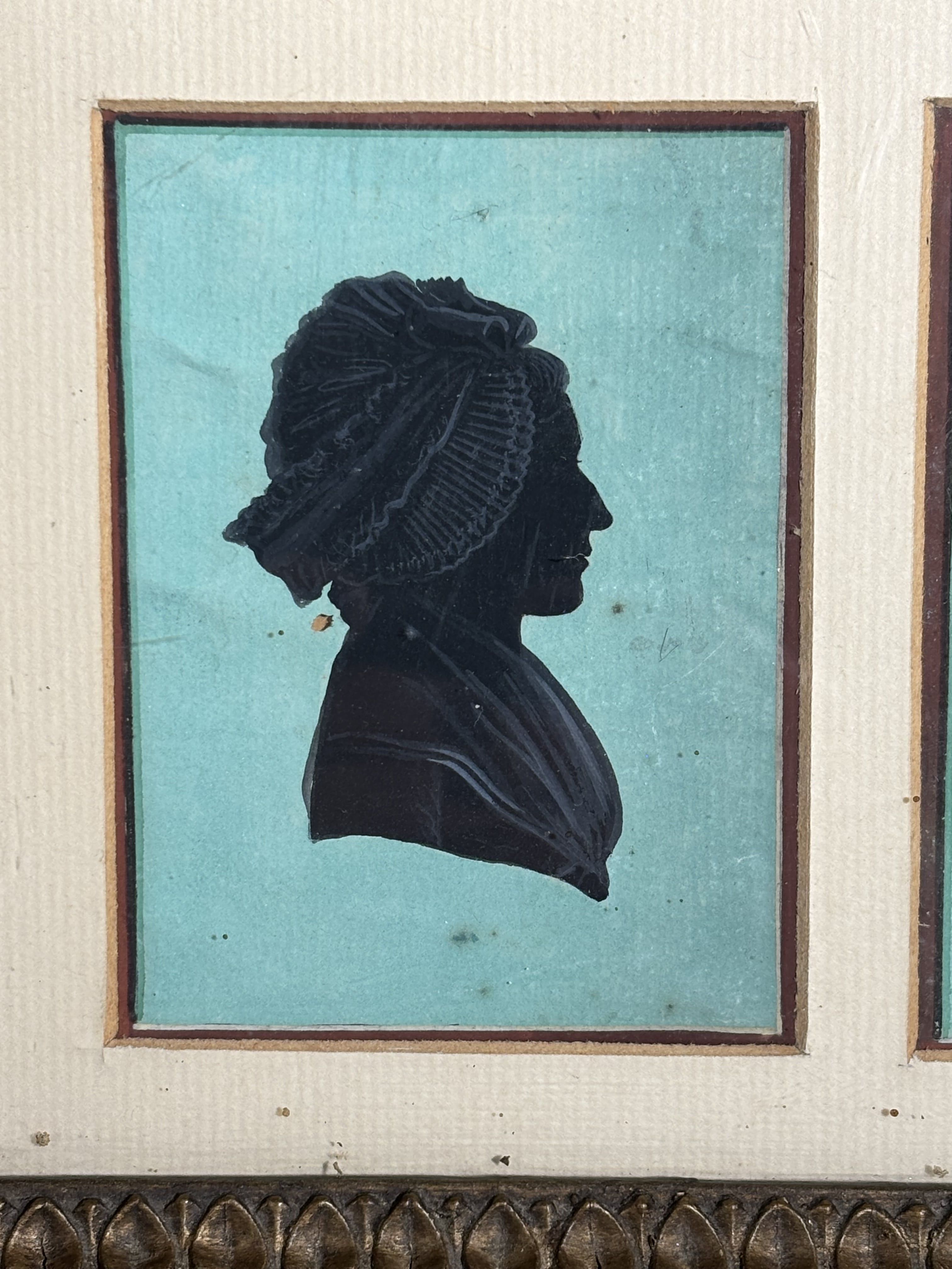 Suite de quatre portraits silhouettes peints, France, fin XVIII - début XIXe siècle