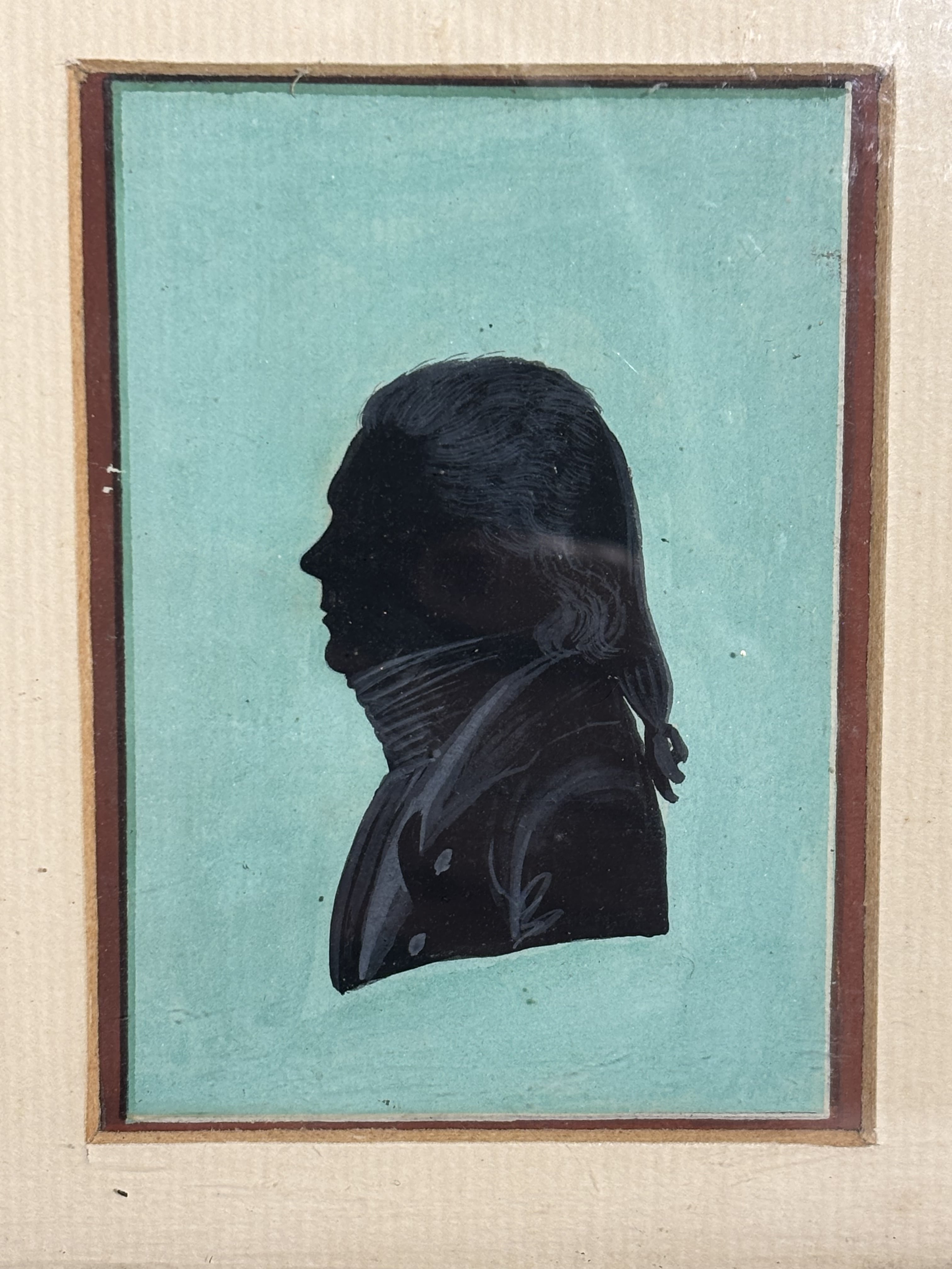 Suite de quatre portraits silhouettes peints, France, fin XVIII - début XIXe siècle