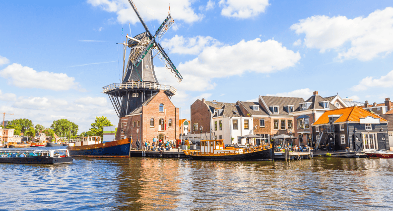 Graphic illustrating the Netherlands for an article with insights on average salary in 2025 in the region.