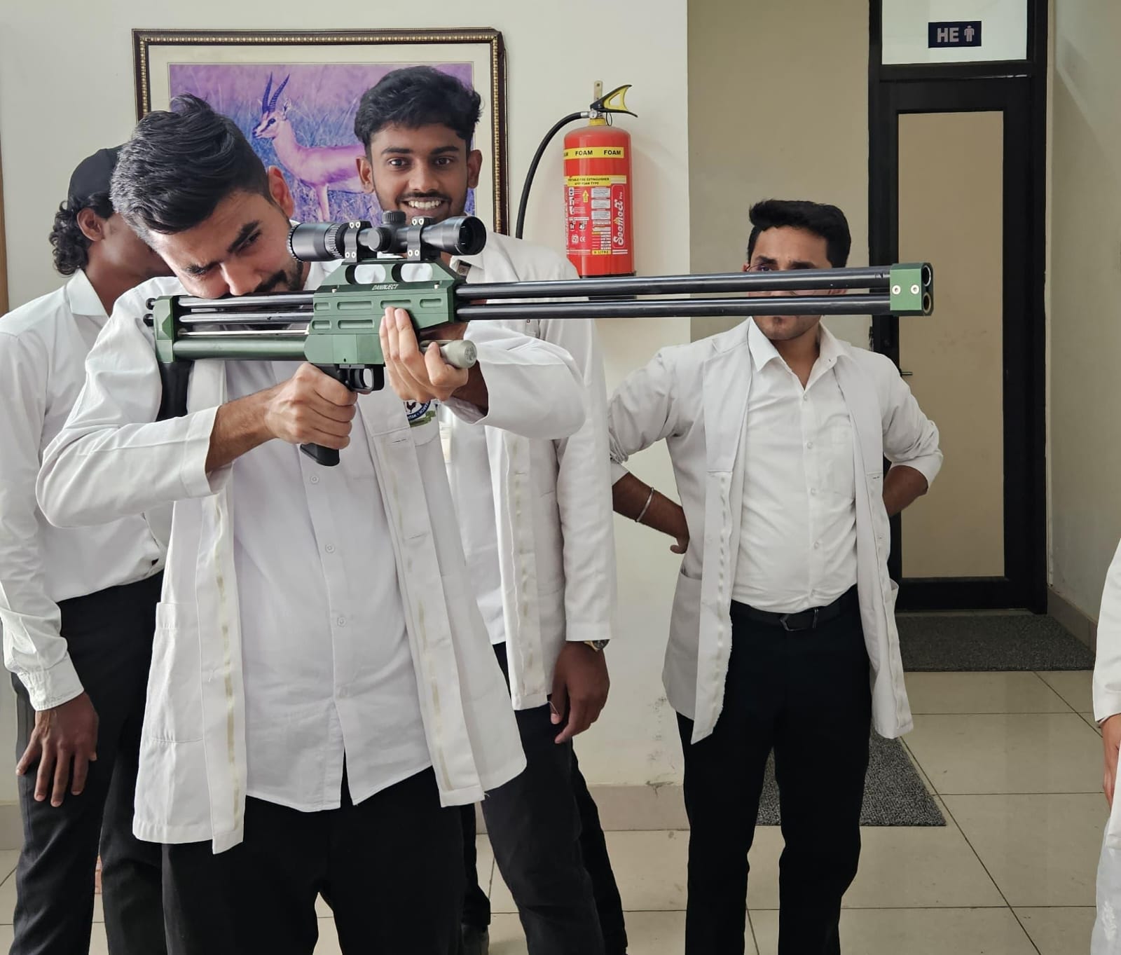 IIVER Students Zoo Image