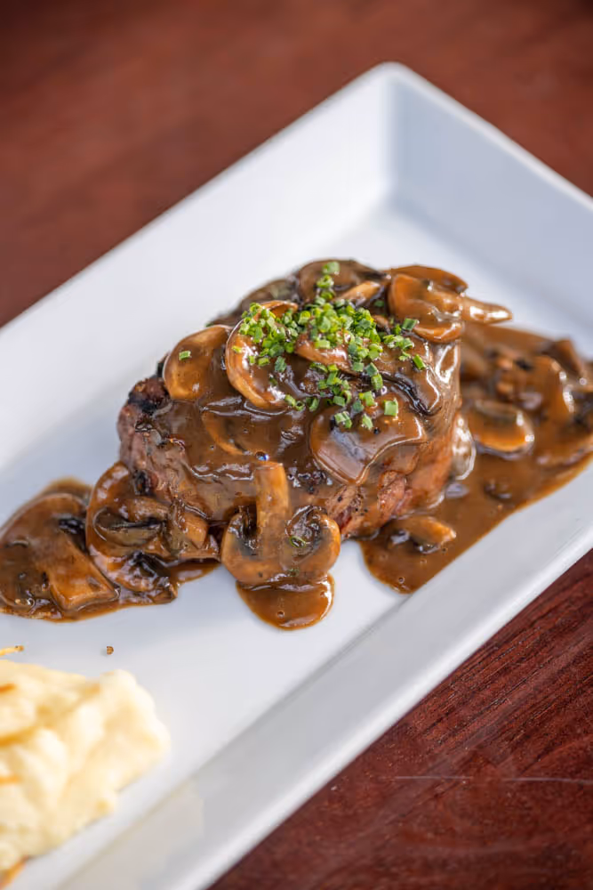 Center Cut Tenderloin Filet Mignon (8oz)