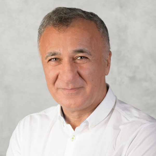 Portrait Foto von Dr. Ramin Ilbeygui