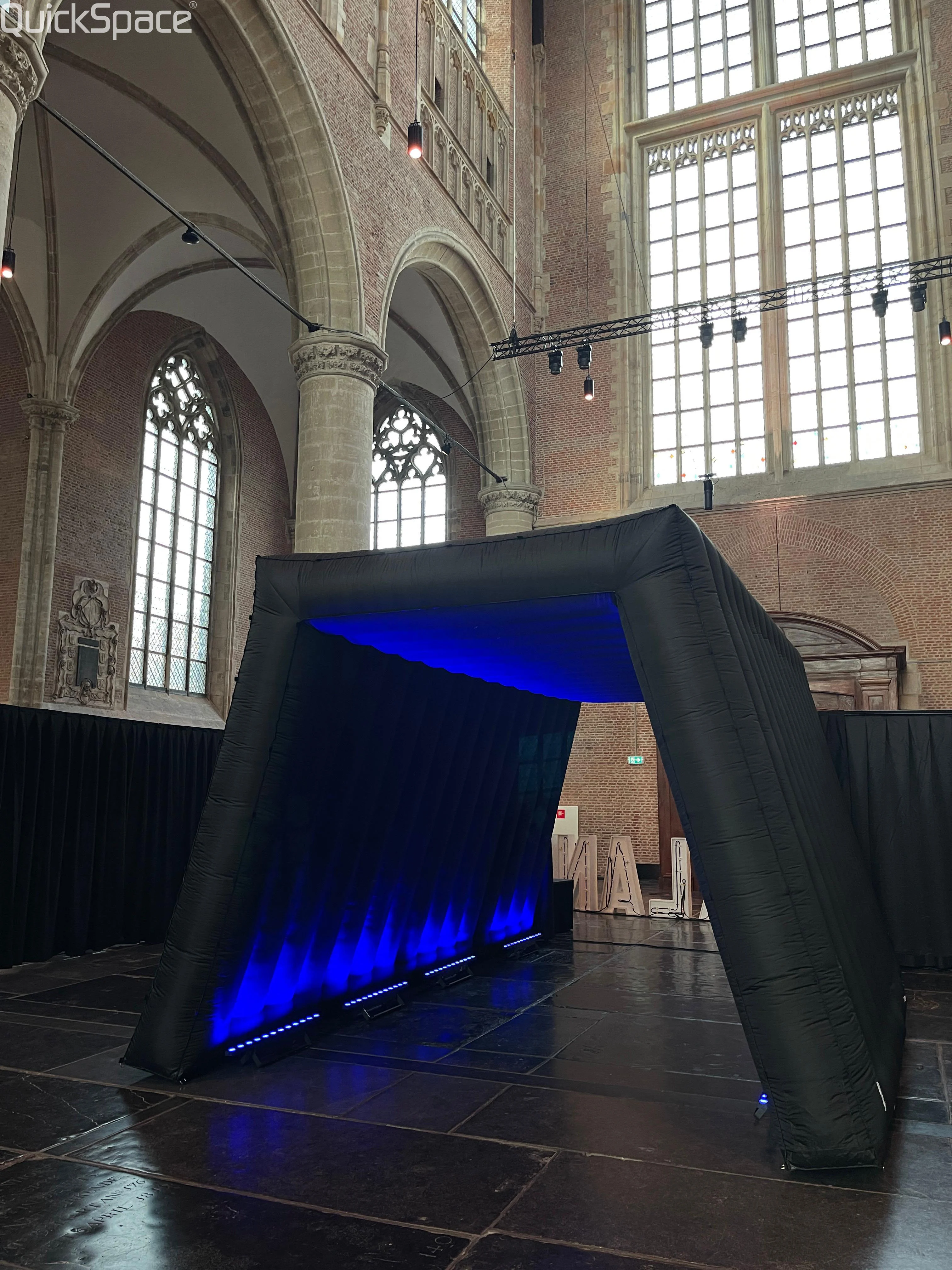 Tunnel noir temporaire